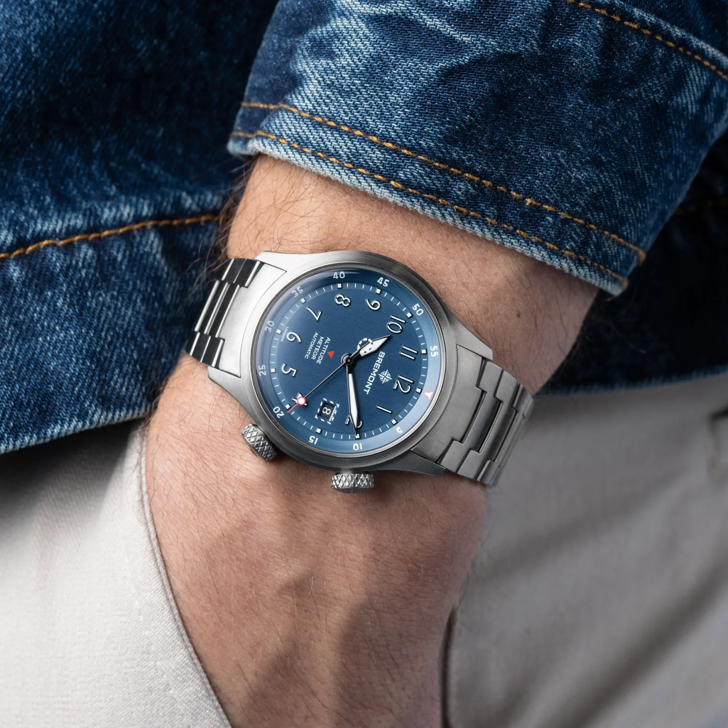Altitude 39mm Blue Dial Bracelet - Image 9