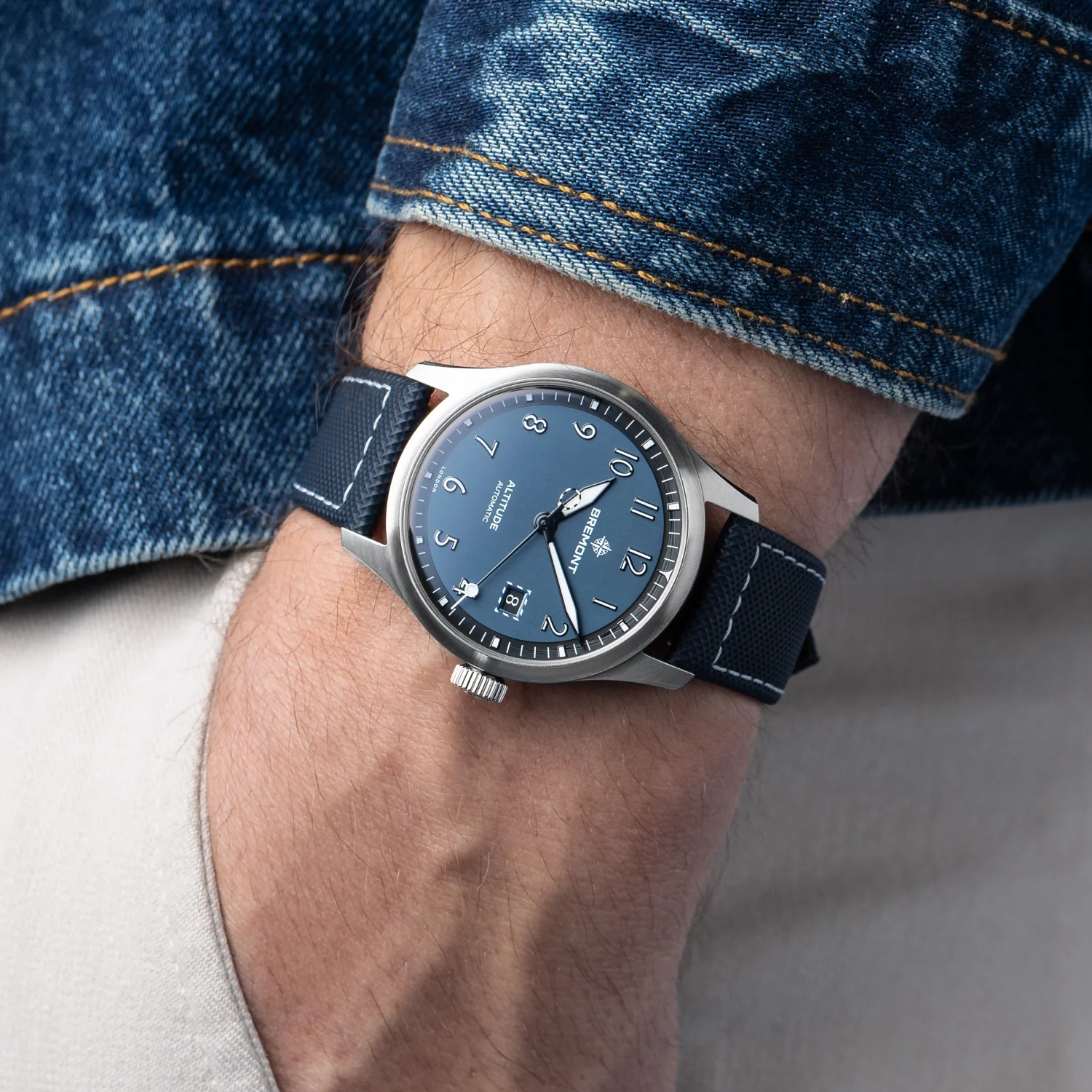 Altitude 39mm Blue Dial Leather Strap - Image 7