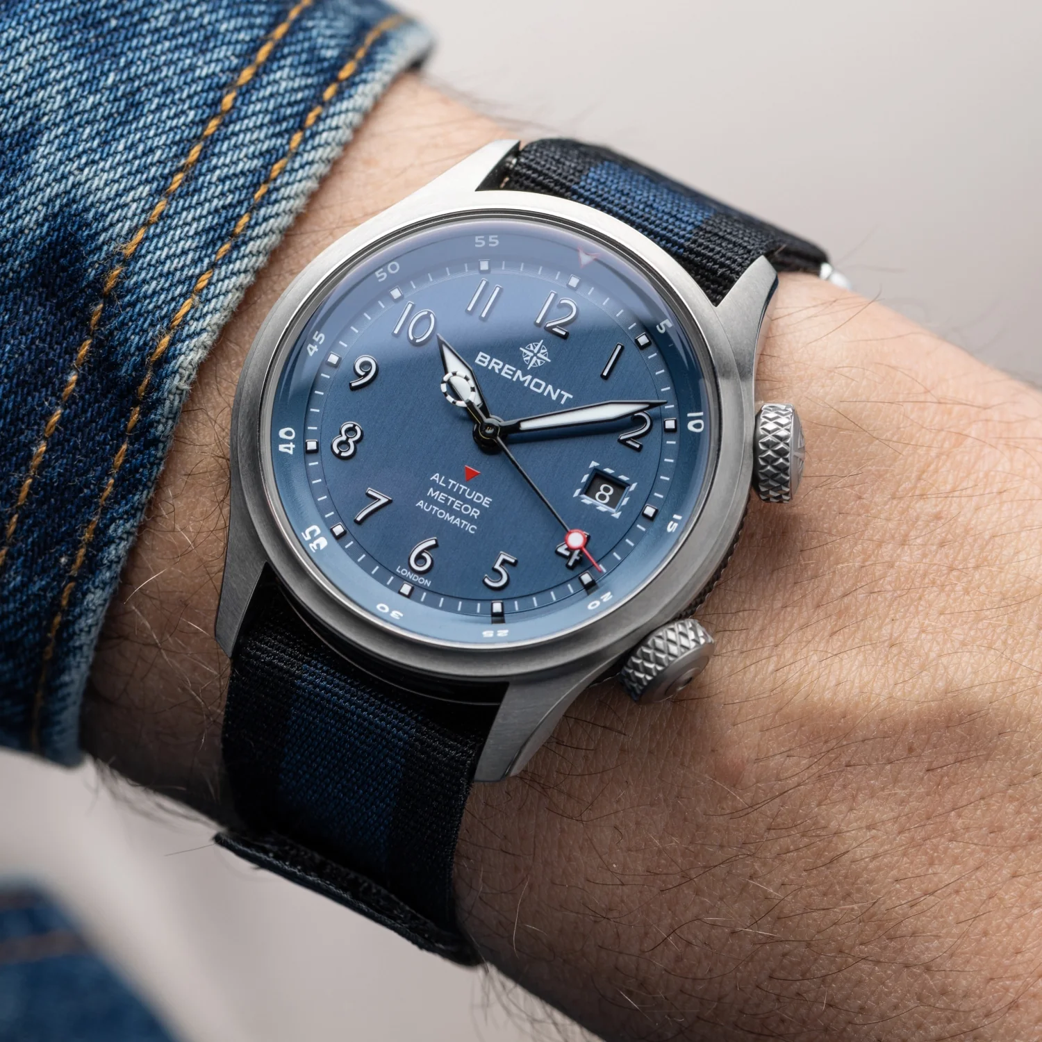 Altitude MB Meteor Blue Dial Blue Barrel Nato Strap - Image 6