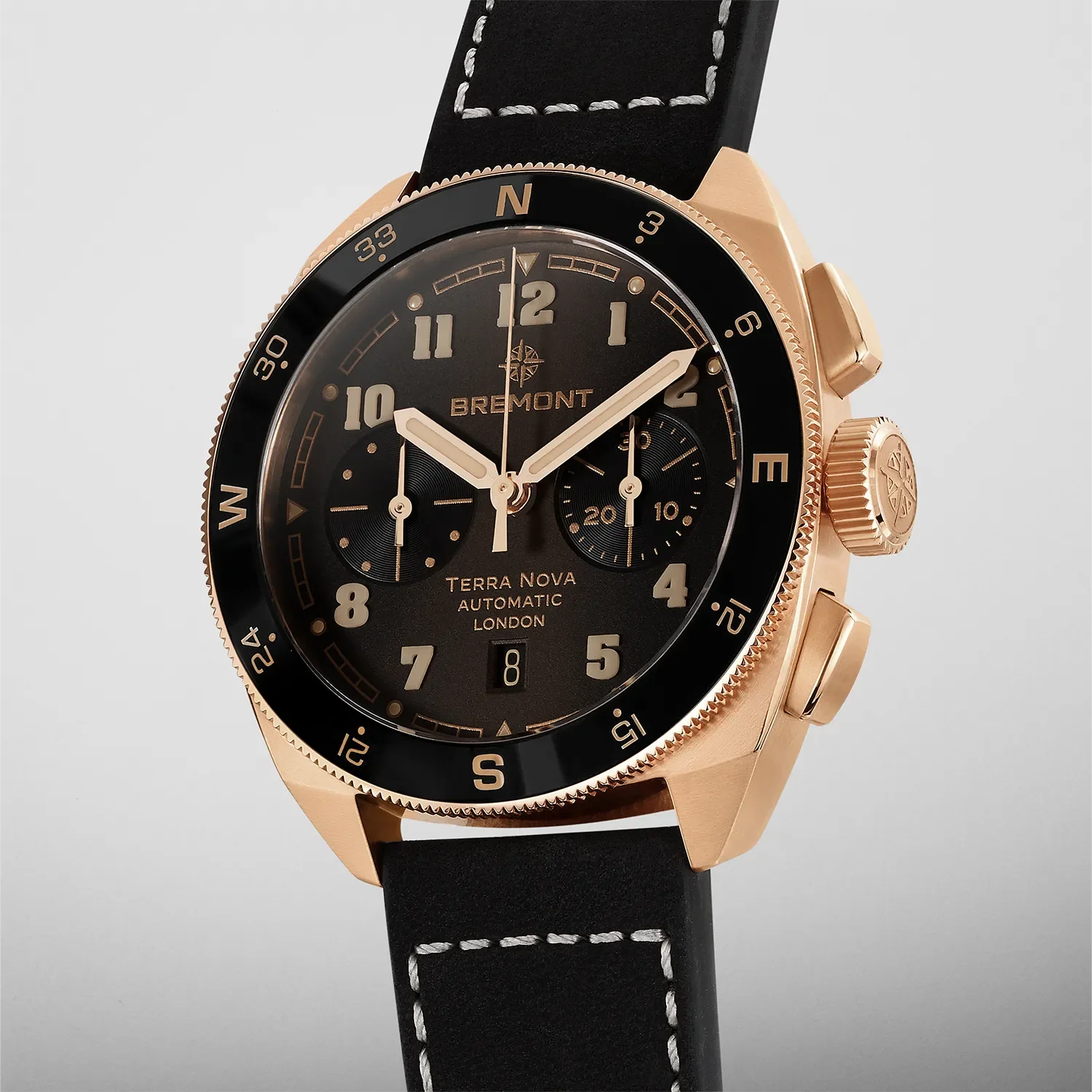 Terra Nova 42.5 Chronograph, Rose Gold - Image 3