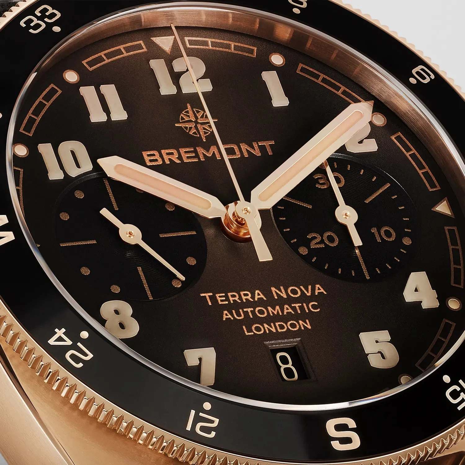 Terra Nova 42.5 Chronograph, Rose Gold - Image 4